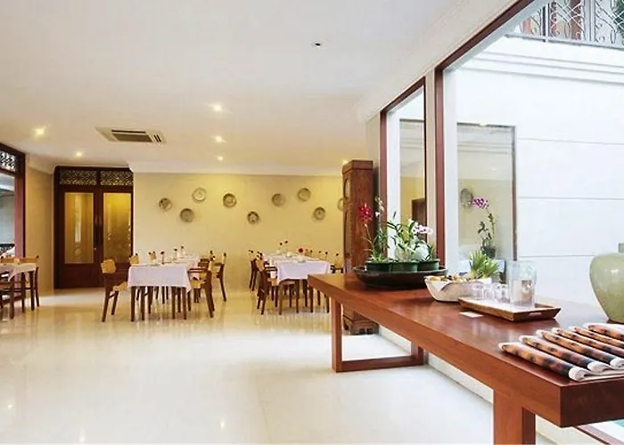 Hotel Lagoon Seminyak (Bali)