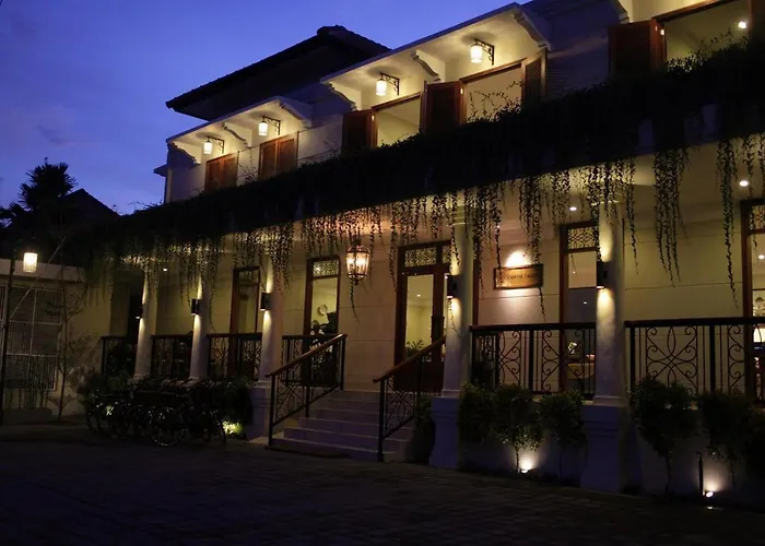 Lagoon Hotel Seminyak (Bali)