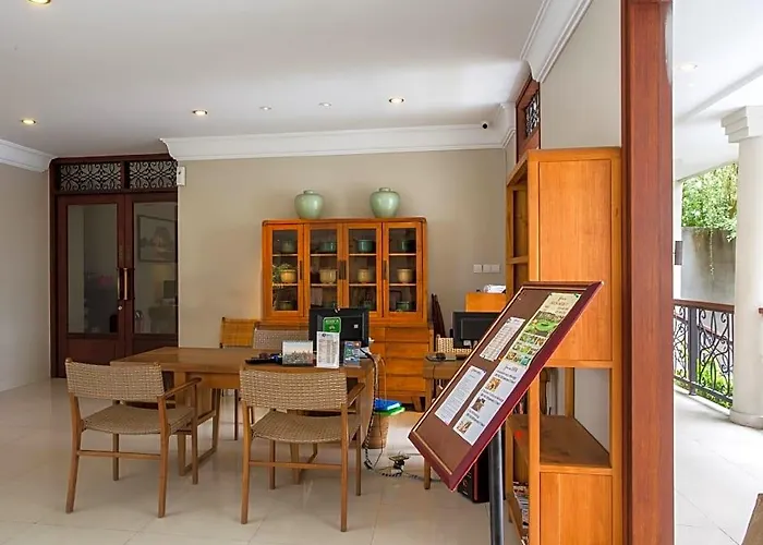 Lagoon 3* Seminyak (Bali)